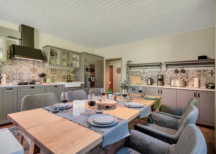 Hirsch Haensel Garten Mit Bergblick - Grill -wald 度假居