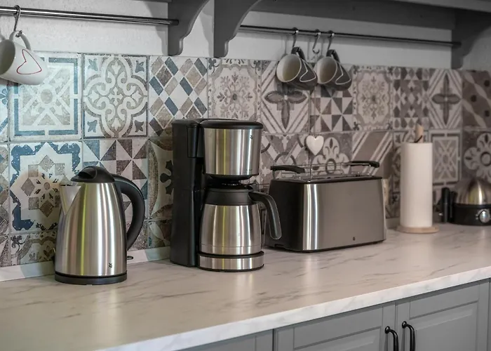 Hirsch Haensel Garten Mit Bergblick - Grill -wald *